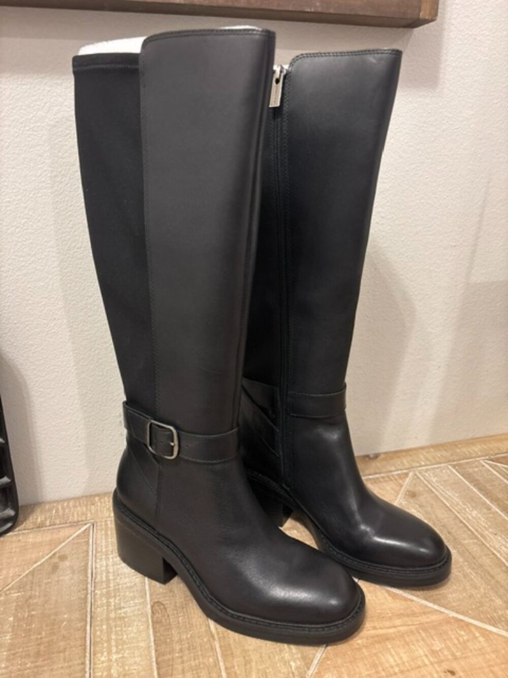 Vince Camuto Vianah2 Tall Boots Wide Shaft Black Leather Size 7.5